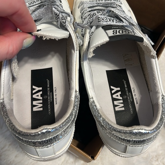 Rare Golden Goose May White with Silver Glitter & Blue Pony Hair Star - Picture 12 of 17